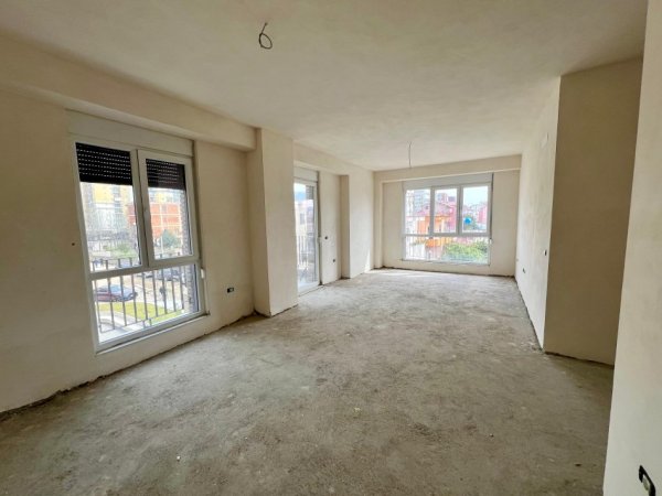 Qira, Apartament 3+1 “Fusha Aviacionit” ,Tiranë.