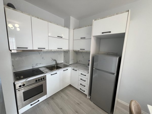 Qera, Apartament 2+1, Astir