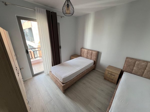 Qera, Apartament 2+1, Astir