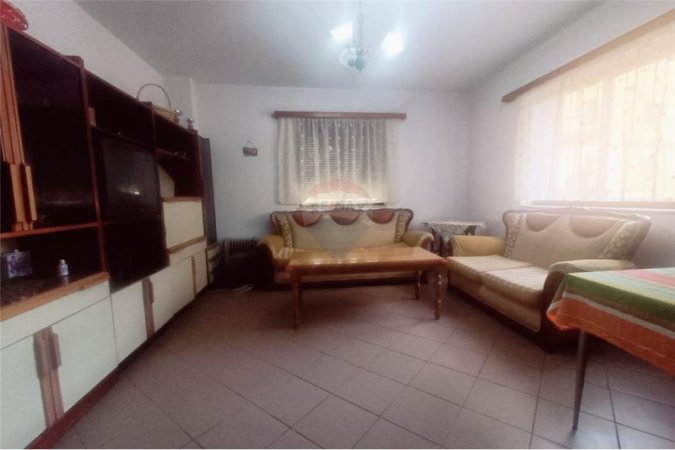 Jepet me qira apartament 3+1+2 ,ne Porcelan 50.000all