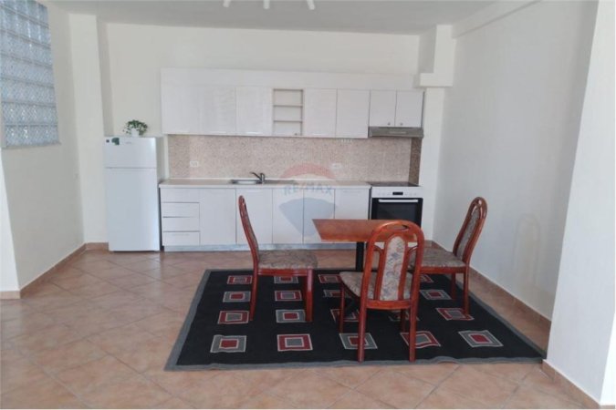 Apartament 1+1 per qira tek Myslym Shyri 500e