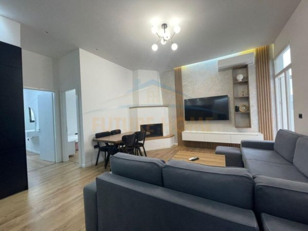 Qera, Apartament 2+1 Komuna e Parisit