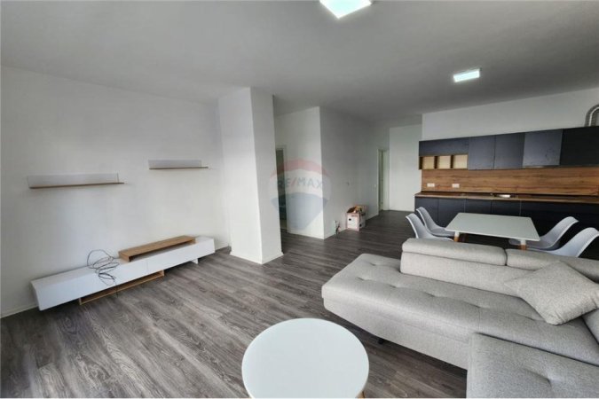 Apartament - Me Qira - Rruga e Dibrës, Shqipëri
Jepet me qera Aprtament 2+1+2 Rruga e Dibres