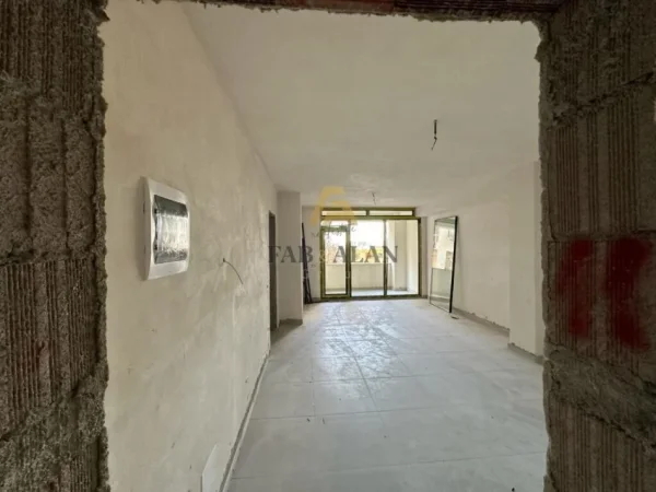 Shitet Apartanment 1+1 Astiri