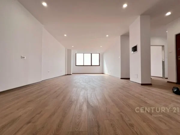 QIRA, ZYRË 127 m2 në BLLOK ‼️