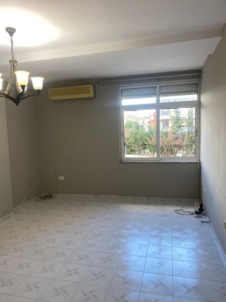 APARTAMENT 2+1 PER SHITJE TEK URA E SELITES