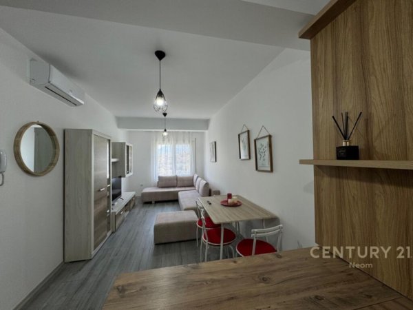 !JEPET ME QIRA APARTAMENT 1+1 TEK REZIDENCA KODRA E DIELLIT 2!