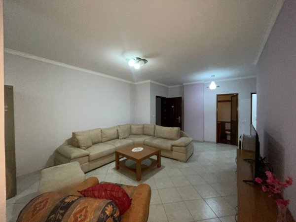 APARTAMENT 2+1 ME QIRA NE ASTIR 400 EURO