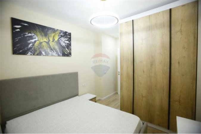 Apartament - Me Qira - Komuna e Parisit, Shqipëri
Apartament me Qira tek Komuna e Parisit