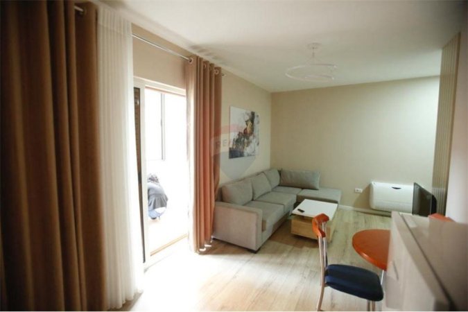 Jepet apartament me qira 1+1 ne Komunen e Parisit