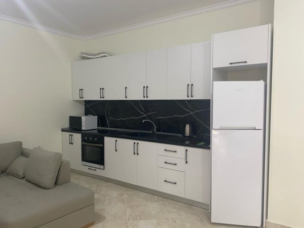 APARTAMENT 1+1 ME QERA NE COLE