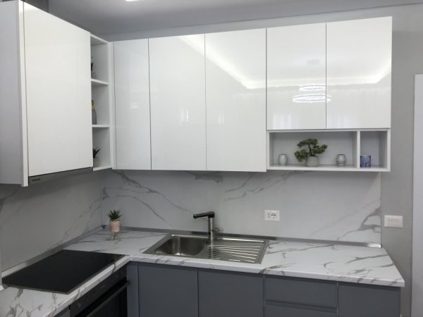 Tirane, Apartament per#Shitje (Qendra Kristal)