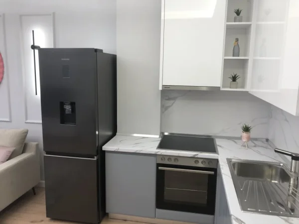 Tirane, Apartament per#Shitje (Qendra Kristal)