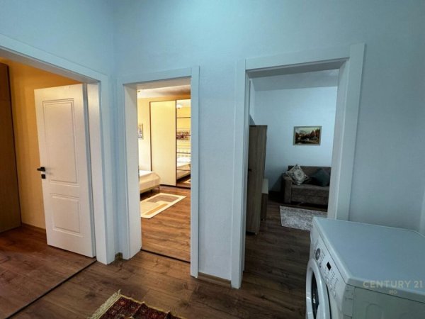 Apartament me qera tek 21 Dhjetori tek Mozaiku i Tiranes!