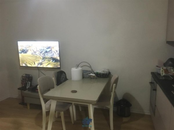 Shitet Apartament 2+1 Ne Kombinat [ID PE30]