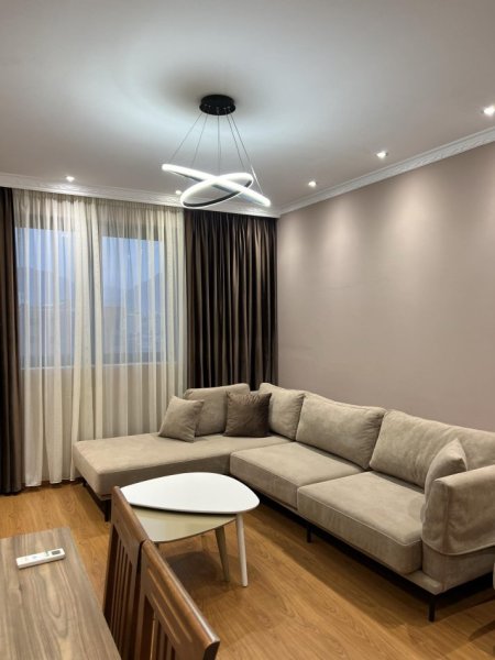 JEPET ME QIRA SUPER APARTAMENT 1+1 2 ROTONDOT ASTIR TE EGLO 450 EURO I DISKUTUSHEM