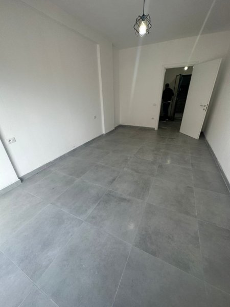 Qera,Apartament 1+1 Astir