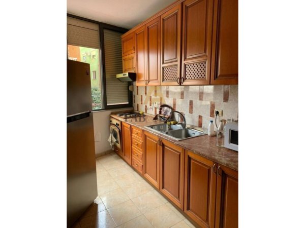 APARTAMENT 2+1 ME QERA NE KOMUNE TE PARISIT TE SHKOLLA FELIX!