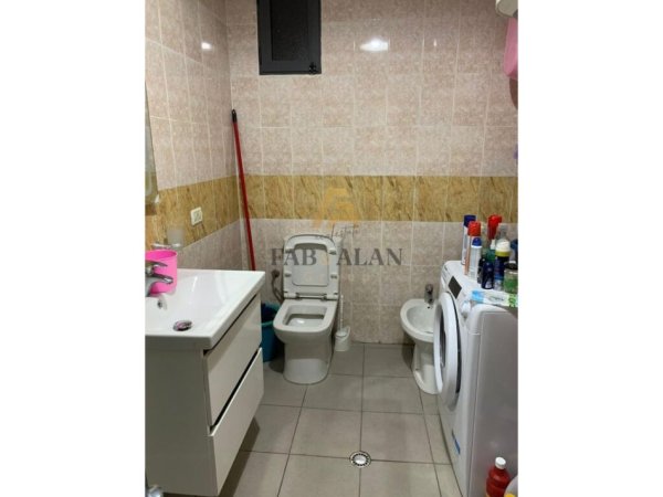 APARTAMENT 2+1 ME QERA NE KOMUNE TE PARISIT TE SHKOLLA FELIX!