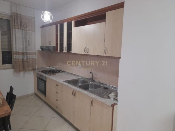 Apartament 2+1 për Qira në Yzberisht, Tiranë - 420€