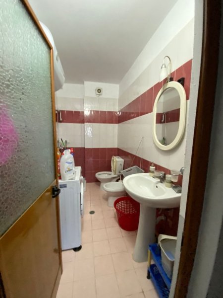 APARTAMENT 2+1 PER SHITJE NE DURRES TEK ISH RAJONI!