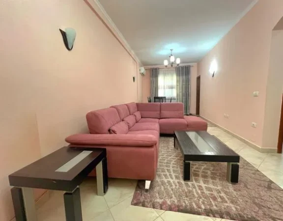 Apartament ne shitje!