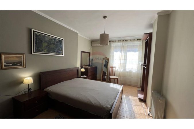 Apartament me qera 1+1 afer Liceut Artistik