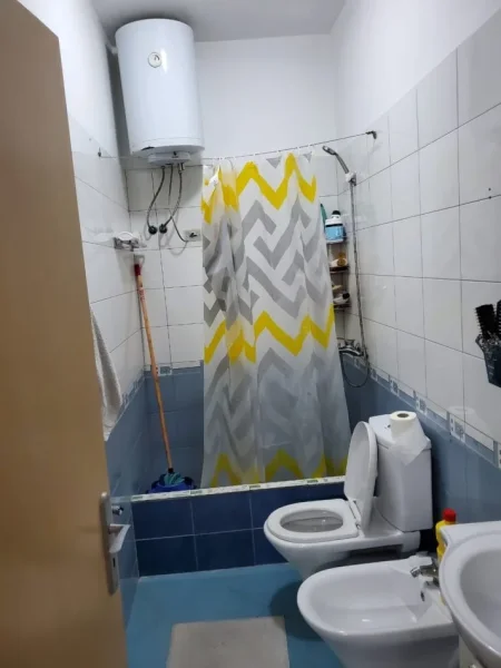 Apartament 2+1+1+bllk me qira 📍Rr. Peti, Liqeni Thate