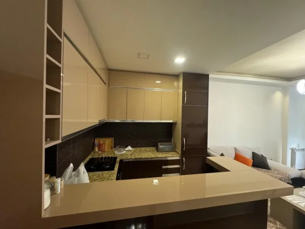 Shitet Apartament 1+1 Pishat e Buta Mali Robit.