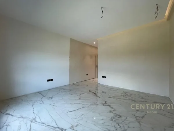 JEPET ME QIRA APARTAMENT 2+1+PARKIM NE LIQEN TE THATE!