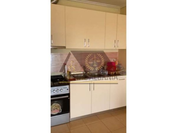 Tirane, jepet me qera apartament Kati 9, 114 m² 40.000 Leke (Astir)