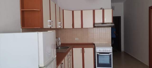 Tirane, jepet me qera apartament 1+1+BLK Kati 4, 72 m² 350 Euro