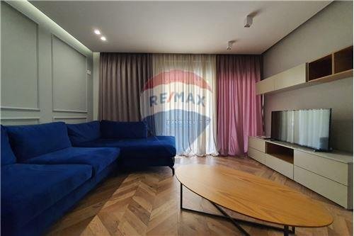 Tirane, jepet me qera apartament 2+1 Kati 3, 100 m² 550 Euro (Hamdi Garunja)
