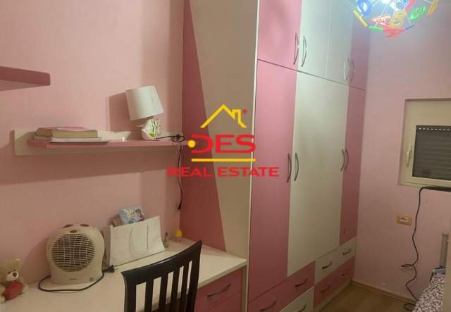 Elbasan, jepet me qera apartament Kati 4, 87 m² 22.000 Leke