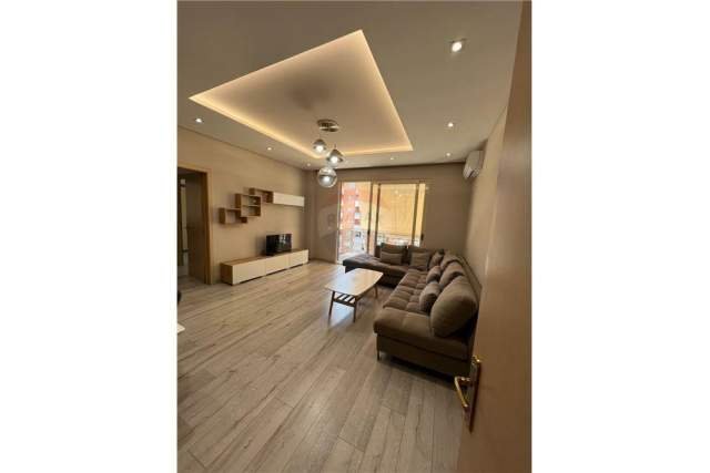 Tirane, jepet me qera apartament 2+1 Kati 4, 98 m² 380 Euro (Astir)