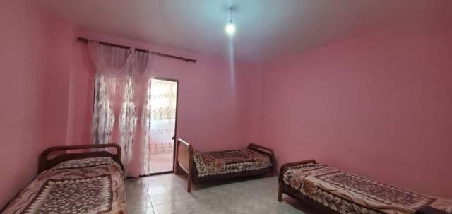 Tirane, jepet me qera apartament 2+1+BLK Kati 1, 75 m² 25.000 Leke (Adresa: ne fund te rruges Siri Kodra)