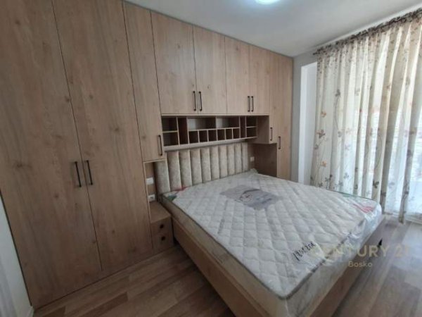 Tirane, jepet me qera apartament 2+1 Kati 10, 90 m² 550 Euro (Ish fusha e aviacionit)