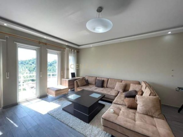 Tirane, jepet me qera apartament duplex 2+1 Kati 1, 113 m² 600 Euro (Kodra e Diellit)