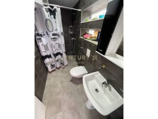 Tirane, jepet me qera apartament duplex 2+1 Kati 1, 113 m² 600 Euro (Kodra e Diellit)