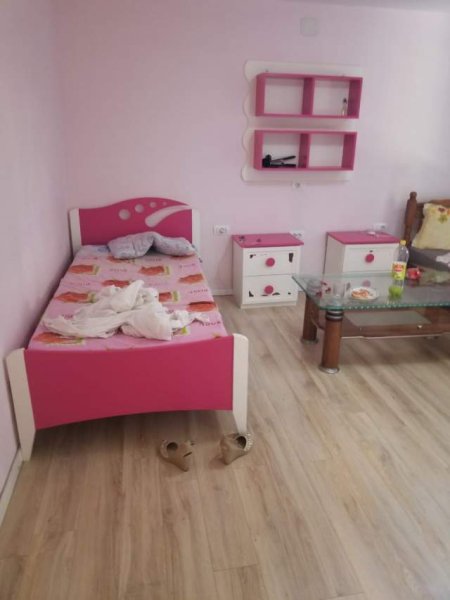 Tirane, jepet me qera apartament 2+1 Kati 1, 75 m² 25.000 Leke (Siri Kodra)