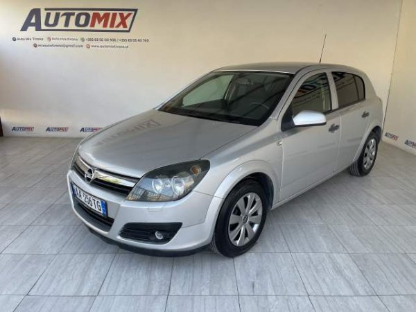 Tirane, shes makine Opel astra Viti 2006, 220.000 Leke