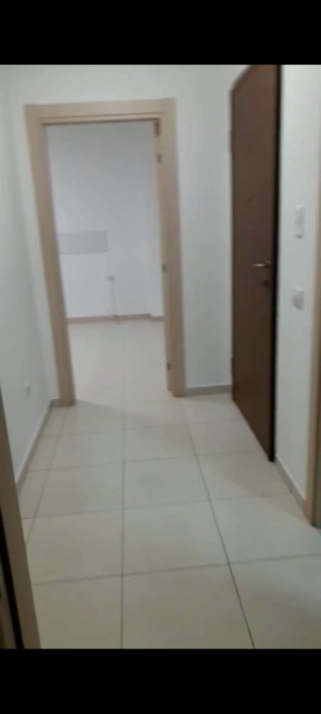 Tirane, jepet me qera apartament 3+1+BLK Kati 5, 126 m² 65.000 Leke (tefta tashko koco)