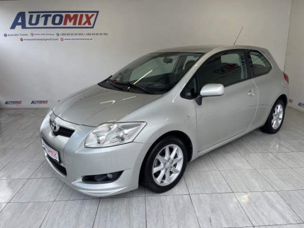 Tirane, shes makine Toyota auris Viti 2007, 4.300 Euro