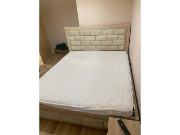 Tirane, jepet me qera apartament 1+1 Kati 5, 51 m² 400 Euro (Komuna e parisit)