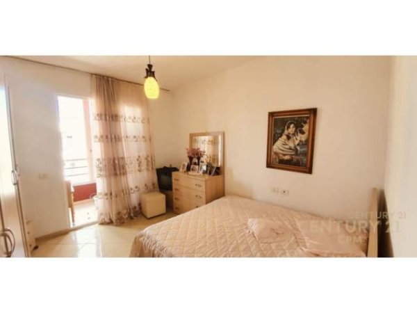 Tirane, jepet me qera apartament 2+1 Kati 8, 105 m² 350 Euro (Astiri)