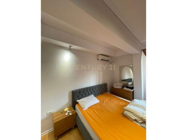 Tirane, jepet me qera apartament 1+1 Kati 9, 74 m² 350 Euro (Komuna e parisit)