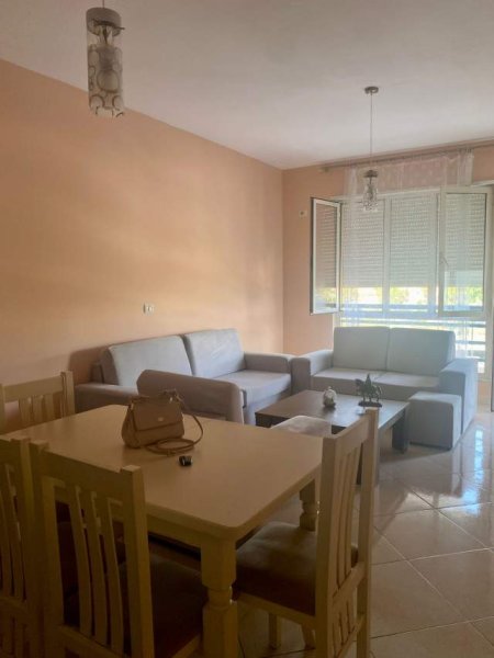 Tirane, jepet me qera apartament 1+1+BLK Kati 2, 76 m² 40.000 Leke (siri kodra)