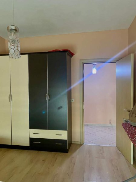 Tirane, jepet me qera apartament 1+1+BLK Kati 2, 76 m² 40.000 Leke (siri kodra)