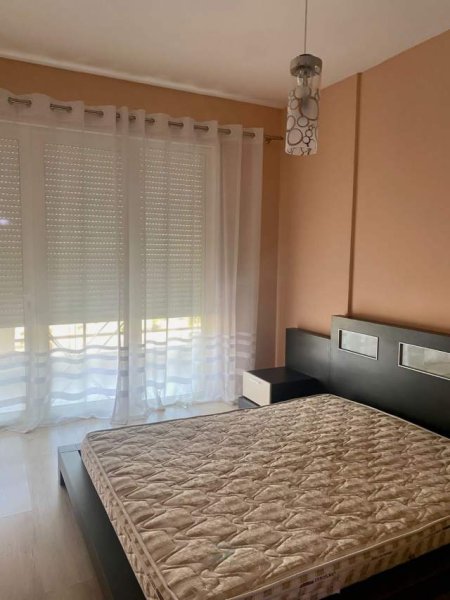 Tirane, jepet me qera apartament 1+1+BLK Kati 2, 76 m² 40.000 Leke (siri kodra)
