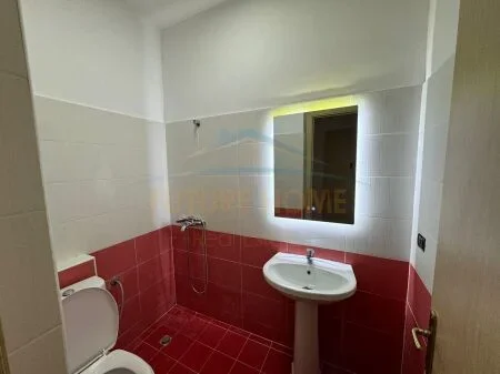 Shitet, Apartament 2+1, Unaza e Re. UNA39057